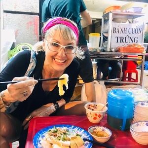 Meet your Posher, Laurie